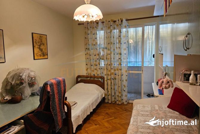 Shtepi ne shitje 3+1 ne Tirane - 185,000 Euro