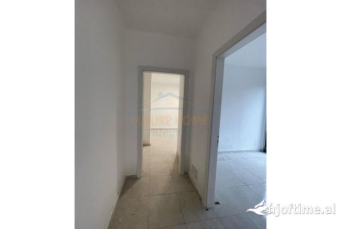 Ambient biznesi me qera 3+1 ne Tirane - 800 Euro