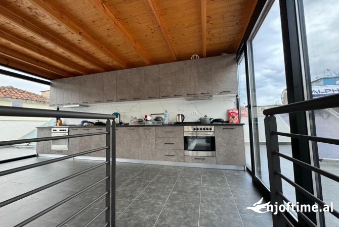 Shtepi ne shitje 7+1 ne Tirane - 800,000 Euro