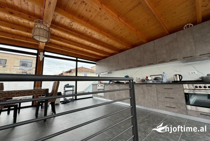 Shtepi ne shitje 7+1 ne Tirane - 800,000 Euro