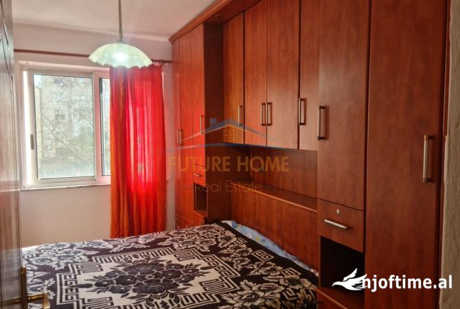 Shtepi me qera Apartament ne Tirane, 2+1, Mobilimi E mobiluar, Pagesa 490  Euro.