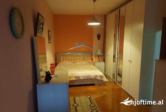 Shtepi me qera Apartament ne Tirane, 2+1, Mobilimi E mobiluar, Pagesa 500  Euro.