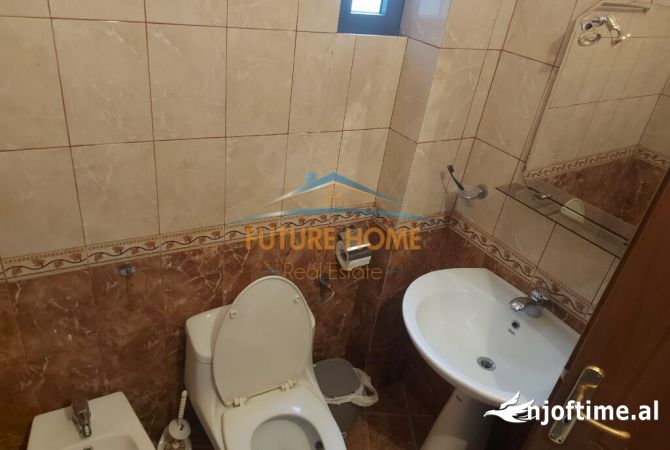 Shtepi me qera Apartament ne Tirane, 2+1, Mobilimi E mobiluar, Pagesa 500  Euro.