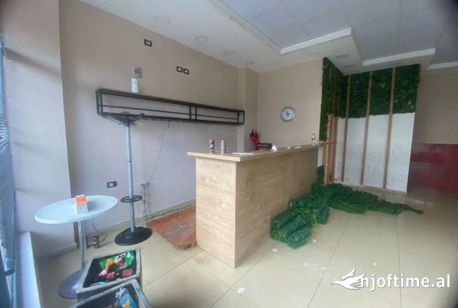 Qera, Ambient Biznesi, Brryli, Tirane.