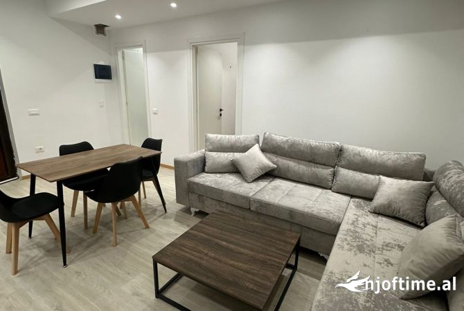 Shtepi me qera 1+1 ne Tirane - 650 Euro