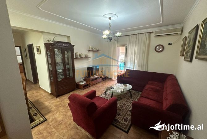 Shtepi me qera 2+1 ne Tirane - 600 Euro
