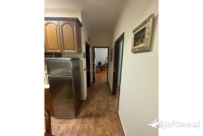 Shtepi me qera 2+1 ne Tirane - 600 Euro