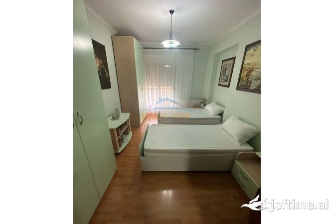 Shtepi me qera Apartament ne Tirane, 2+1, Mobilimi E mobiluar, Pagesa 600  Euro.
