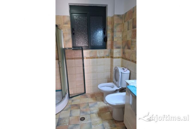 Shtepi me qera Apartament ne Tirane, 1+1, Mobilimi E mobiluar, Pagesa 600  Euro.