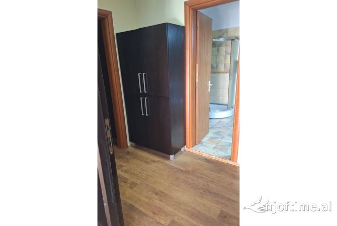Shtepi me qera Apartament ne Tirane, 1+1, Mobilimi E mobiluar, Pagesa 600  Euro.