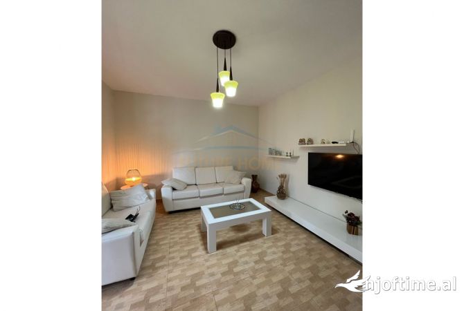 Shtepi me qera 1+1 ne Tirane - 600 Euro