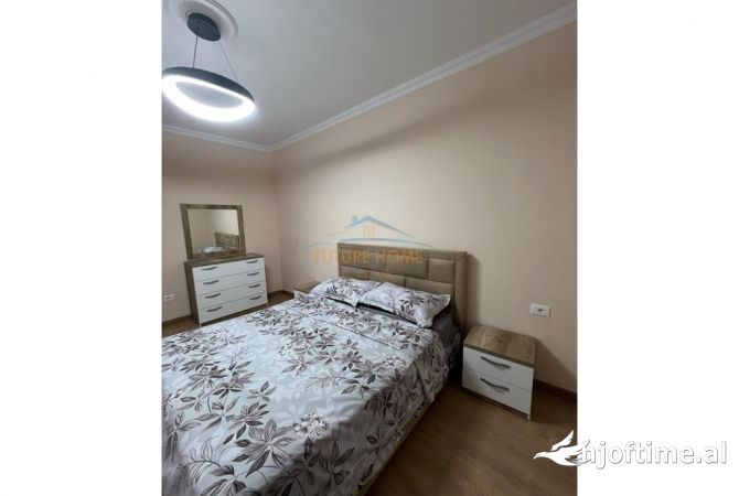 Shtepi me qera Apartament ne Tirane, 1+1, Mobilimi E mobiluar, Pagesa 450  Euro.