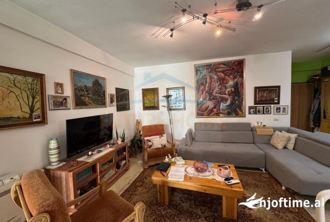Shtepi ne shitje 2+1 ne Tirane - 250,000 Euro