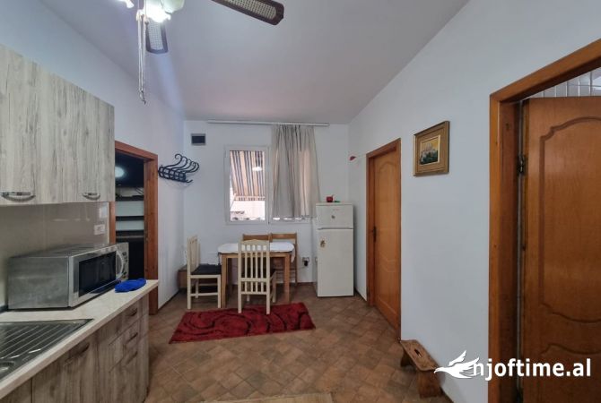 Shtepi me qera 1+1 ne Tirane - 400 Euro