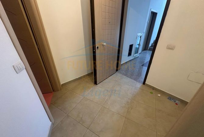 Shtepi ne shitje Apartament ne Tirane, 2+1, Mobilimi Bosh, pa mobiluar, Pagesa 139,000  Euro.