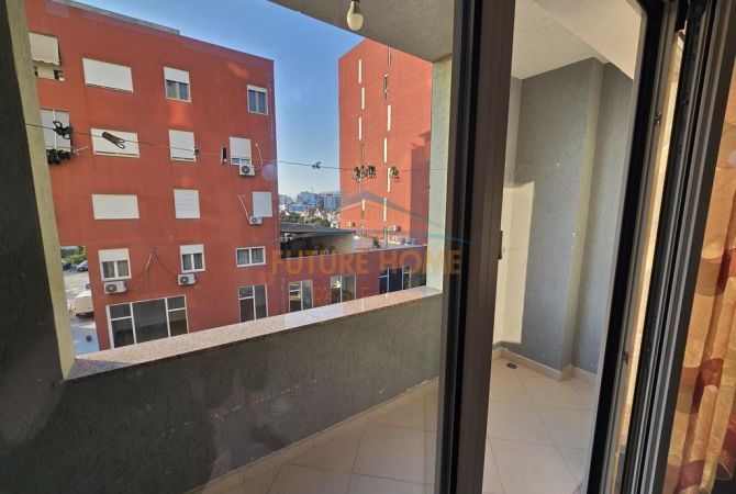 Shtepi ne shitje Apartament ne Tirane, 1+1, Mobilimi E mobiluar, Pagesa 109,000  Euro.