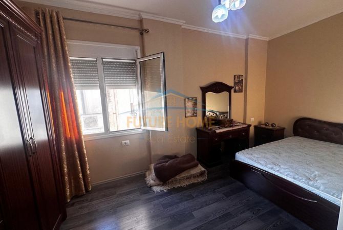 Shtepi me qera Apartament ne Tirane, 2+1, Mobilimi E mobiluar, Pagesa 450  Euro.
