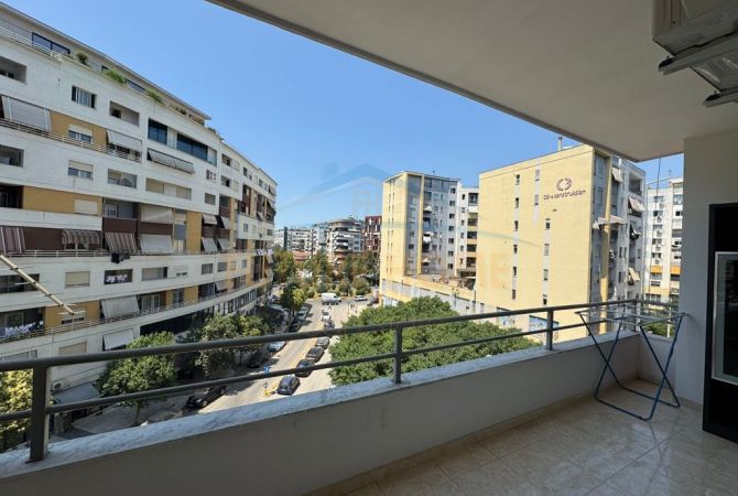 Shtepi me qera Apartament ne Tirane, 1+1, Mobilimi E mobiluar, Pagesa 430  Euro.
