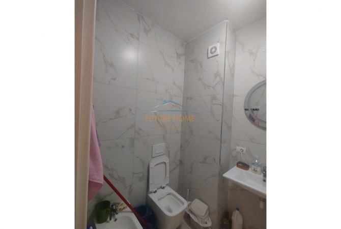 Shtepi ne shitje Apartament ne Tirane, 2+1, Mobilimi E mobiluar, Pagesa 159,000  Euro.