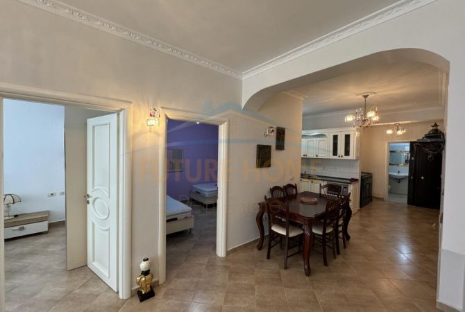 Shtepi me qera Apartament ne Tirane, 2+1, Mobilimi E mobiluar, Pagesa 630  Euro.