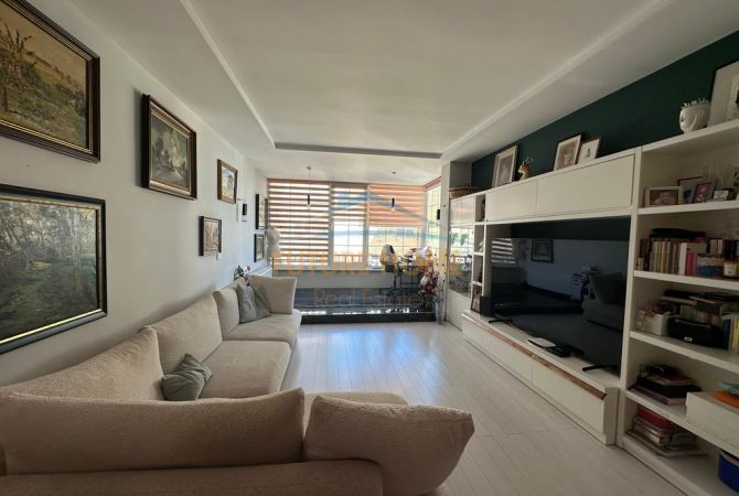 Shtepi me qera 2+1 ne Tirane - 1,000 Euro