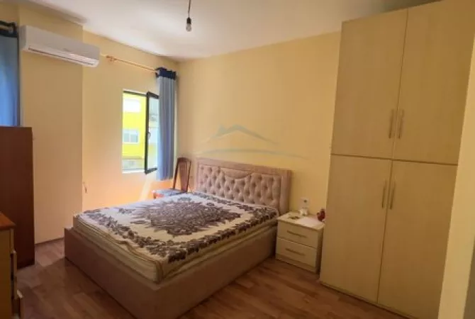 Shtepi me qera Apartament ne Tirane, 2+1, Mobilimi E mobiluar, Pagesa 650  Euro.