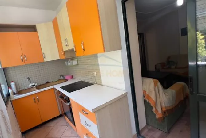 Shtepi me qera 2+1 ne Tirane - 650 Euro