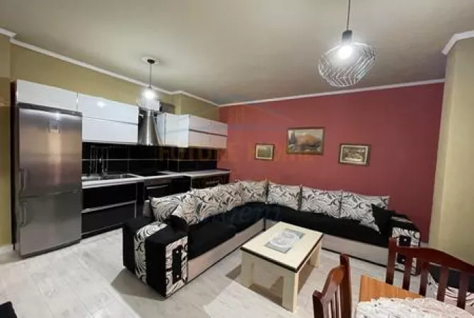 Shtepi me qera 1+1 ne Tirane - 500 Euro