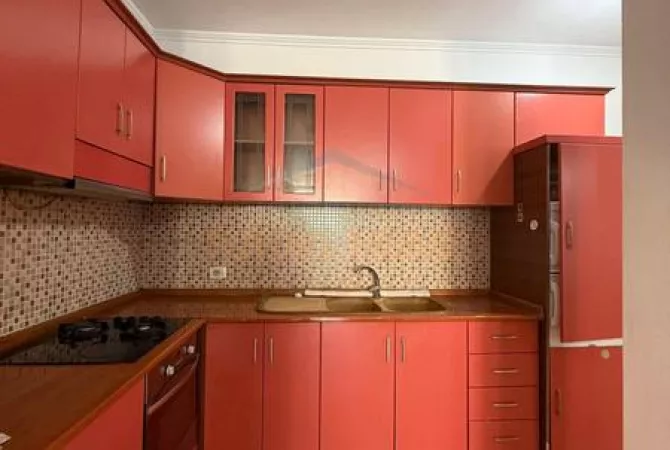 Shtepi ne shitje 2+1 ne Tirane - 127,000 Euro