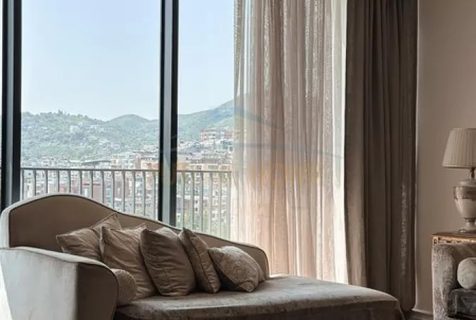 Shtepi me qera Apartament ne Tirane, 2+1, Mobilimi E mobiluar, Pagesa 2,200  Euro.