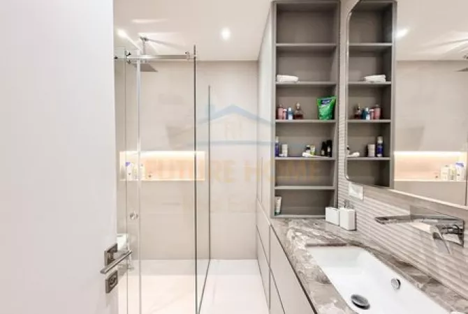 Shtepi me qera Apartament ne Tirane, 2+1, Mobilimi E mobiluar, Pagesa 2,200  Euro.