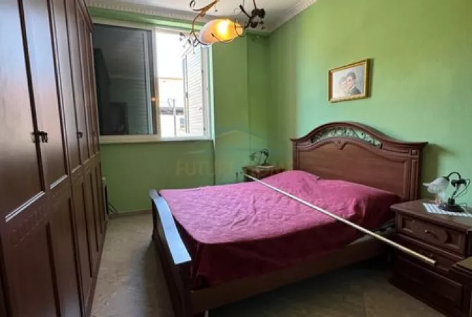 Shtepi me qera Apartament ne Tirane, 2+1, Mobilimi E mobiluar, Pagesa 750  Euro.