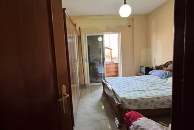 Shtepi me qera Apartament ne Tirane, 2+1, Mobilimi E mobiluar, Pagesa 750  Euro.