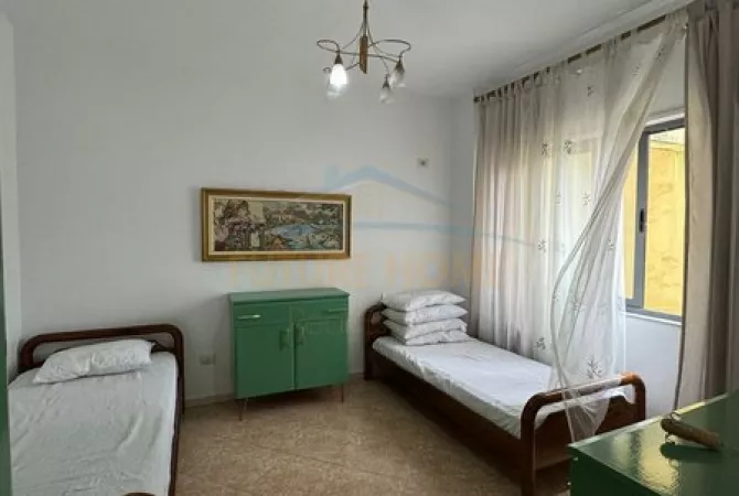 Shtepi me qera Apartament ne Tirane, 2+1, Mobilimi E mobiluar, Pagesa 750  Euro.