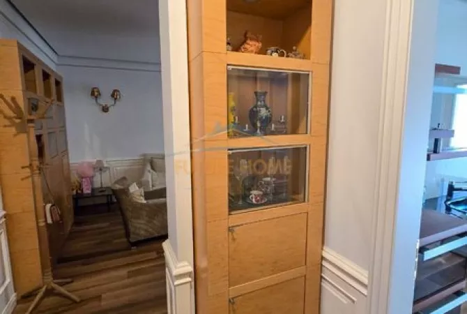 Shtepi me qera 1+1 ne Tirane - 800 Euro