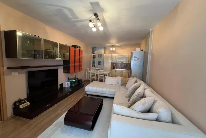 Shtepi ne shitje 2+1 ne Tirane - 197,000 Euro