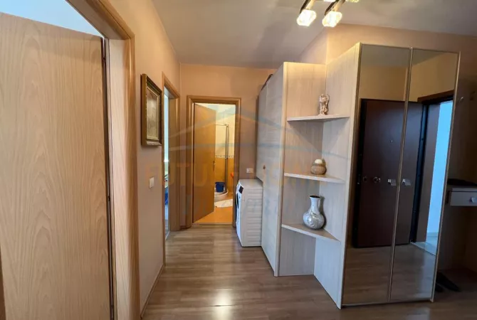 Shtepi ne shitje Apartament ne Tirane, 2+1, Mobilimi E mobiluar, Pagesa 197,000  Euro.