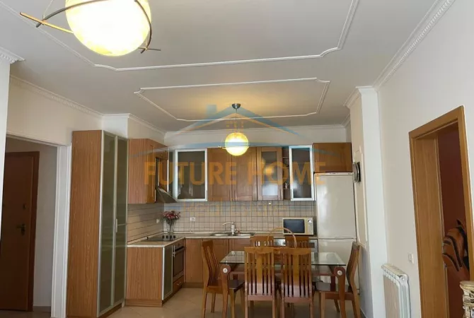 Shtepi me qera 2+1 ne Tirane - 700 Euro