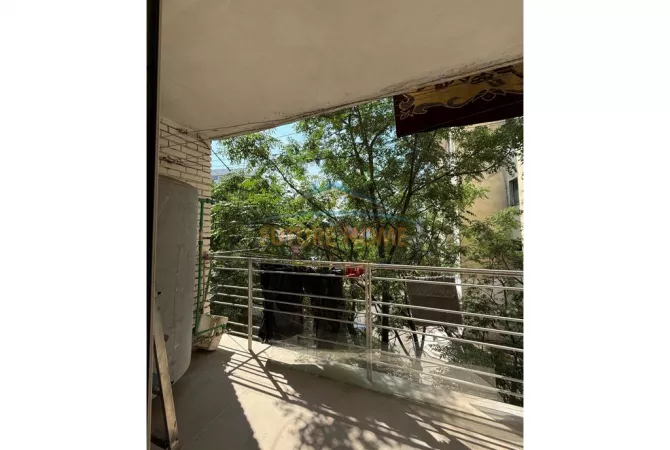 Shtepi me qera Apartament ne Tirane, 3+1, Mobilimi E mobiluar, Pagesa 600  Euro.