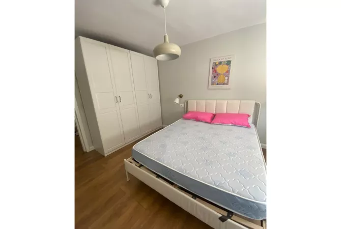 Shtepi me qera Apartament ne Tirane, 1+1, Mobilimi E mobiluar, Pagesa 40,000  Leke.