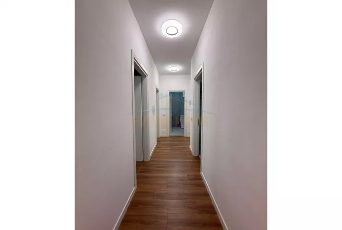 Shtepi me qera Apartament ne Tirane, 2+1, Mobilimi E mobiluar, Pagesa 700  Euro.