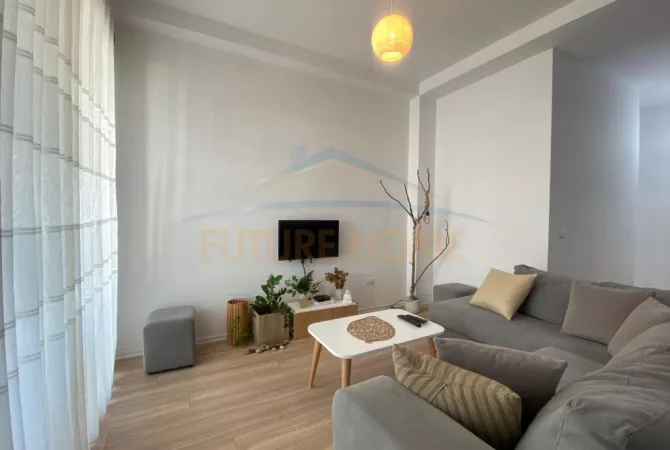 Shtepi me qera 2+1 ne Tirane - 600 Euro
