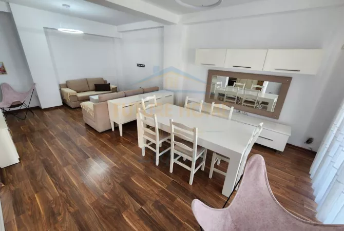 Shtepi me qera 3+1 ne Tirane - 1,100 Euro