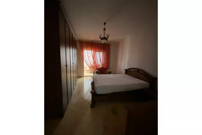 Shtepi me qera 2+1 ne Tirane - 450 Euro