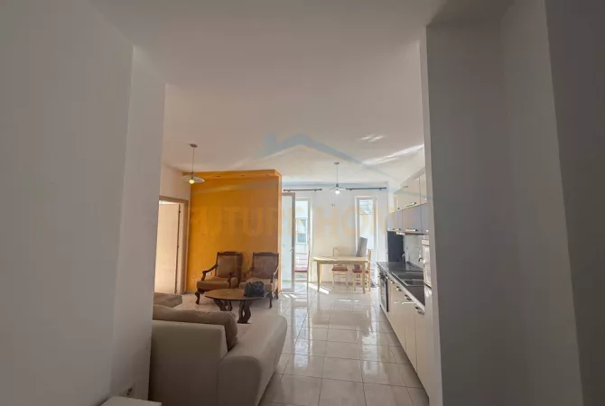 Shtepi ne shitje Apartament ne Tirane, 1+1, Mobilimi E mobiluar, Pagesa 89,000  Euro.