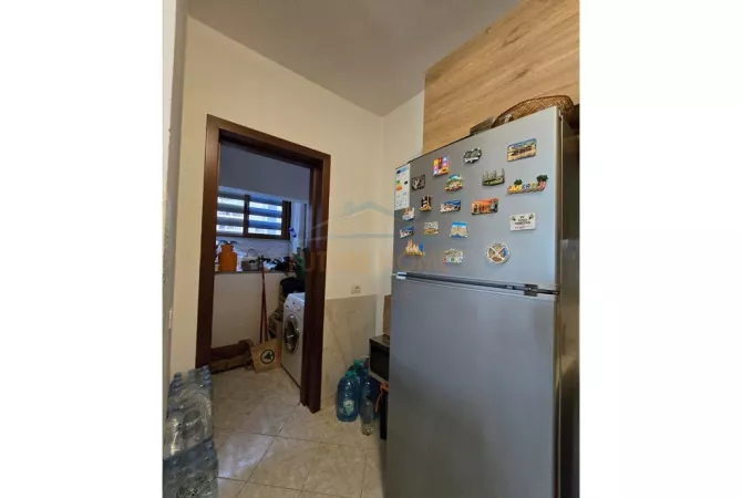 Shtepi ne shitje Apartament ne Tirane, 2+1, Mobilimi E mobiluar, Pagesa 156,500  Euro.