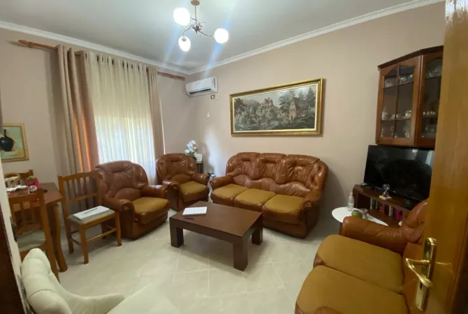 Shtepi me qera 1+1 ne Tirane - 550 Euro