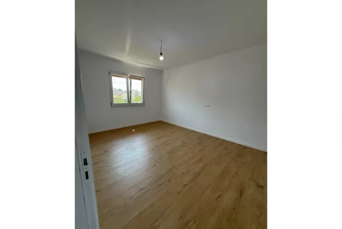 Shtepi ne shitje 2+1 ne Tirane - 122,000 Euro