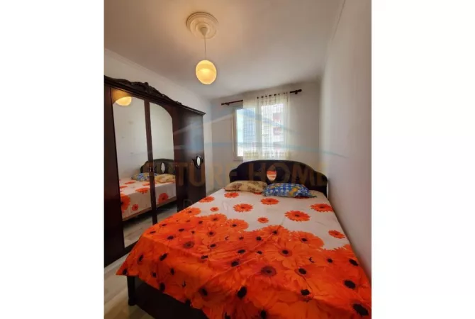 Shtepi ne shitje Apartament ne Tirane, 1+1, Mobilimi E mobiluar, Pagesa 79,900  Euro.