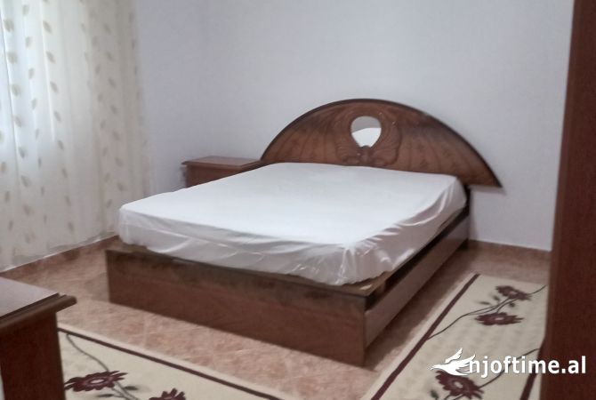 Shtepi me qera 3+1 ne Tirane - 50,000 Leke